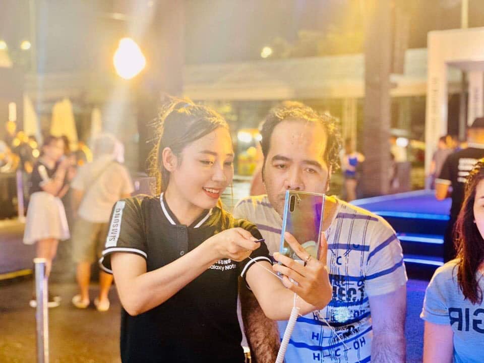 show diễn anh sáng của samsung tại hạ long
