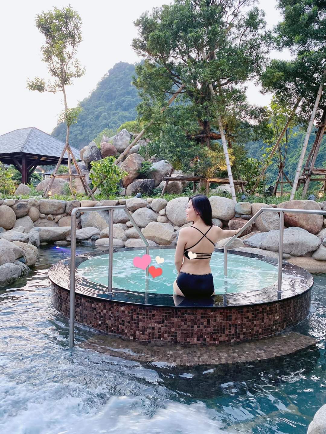 Tắm suối khoáng nóng Yoko Onsen Quang Hanh
